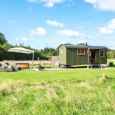 Black Mountain Bespoke Breaks Brecon Esterno foto